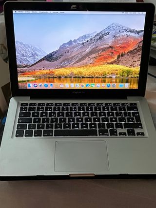 MacBook Pro 13" Plata EXCELENTE ESTADO,  2011.