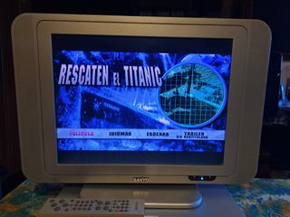 Televisor mas DVD Sanyo y LG Conjunto