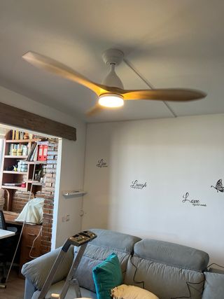Instalador de ventiladores y lamparas.