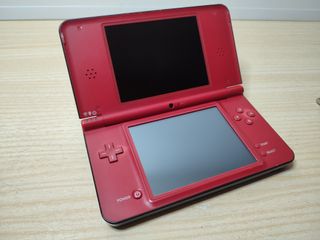 Nintendo DSi XL Edicion Super Mario Bros 25th