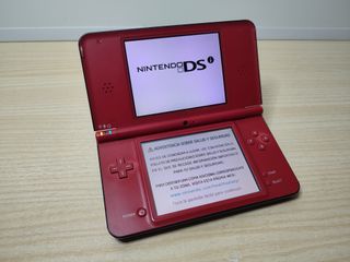 Nintendo DSi XL Edicion Super Mario Bros 25th
