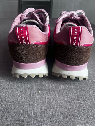 Zapatillas Xti mujer - Gris , rosa y rojo