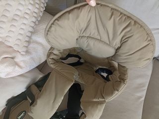 Mochila portabebés JANE beige.