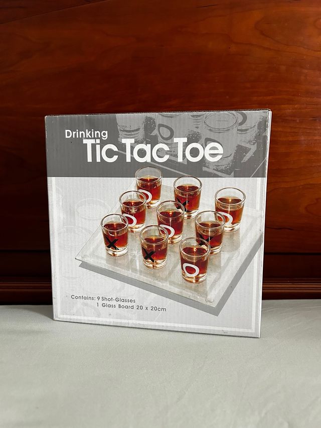 Juego de beber Tic Tac Toe