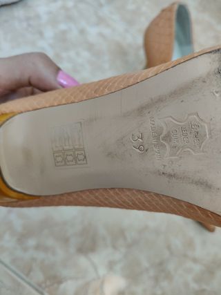 Zapatos Laura Camino tacón naranja 39
