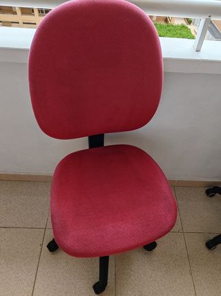 Silla oficina giratoria roja