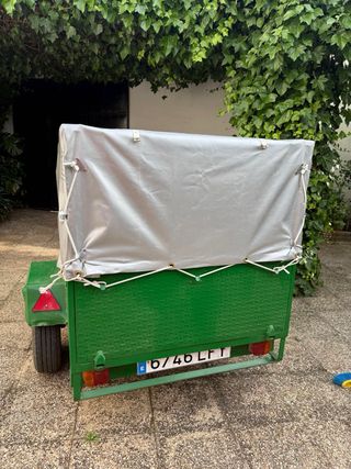 Remolque mediano verde