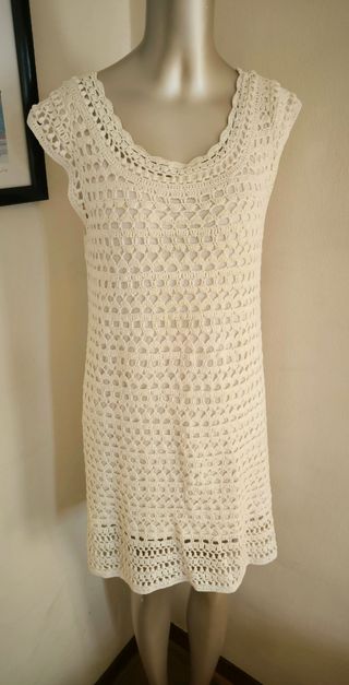 Vestido Massimo Dutti beige crochet