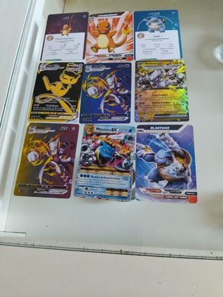 Carta Charizard V - Pokémon