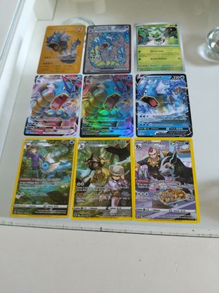 Carta Charizard V - Pokémon