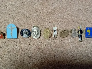 Pins sueltos o lote.