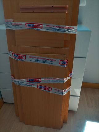 Mesa ordenador madera beige