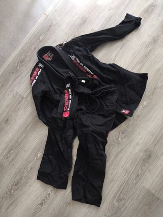 Kimono Jiu Jitsu A2 como nuevo, escucho ofertas.