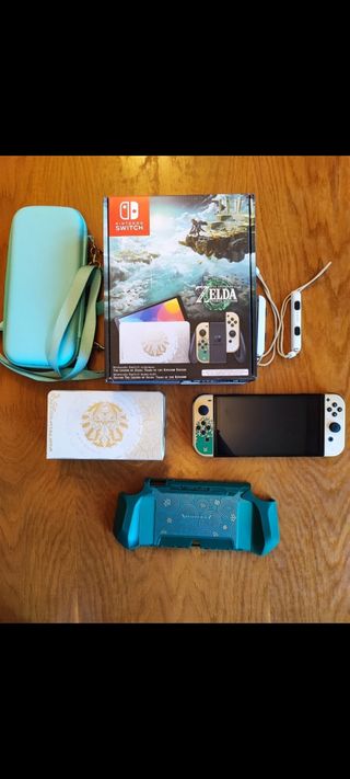 Nintendo Switch OLED Zelda - Gold/White