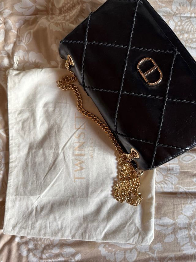 Bolso Twin Set negro y dorado