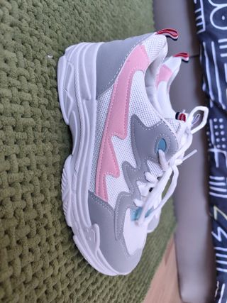 Zapatillas deportivas rosa-blancas