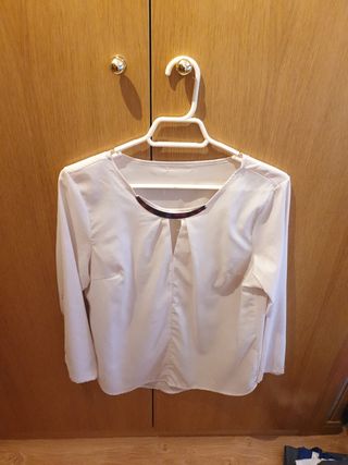 Blusa. Talla M/L esta nueva