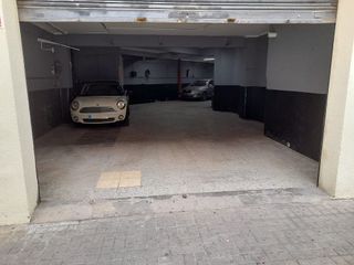Local comercial en venta en La Teixonera en Barcelona