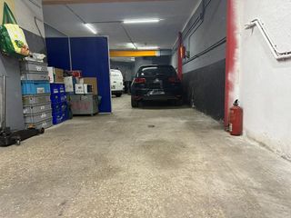 Local comercial en venta en La Teixonera en Barcelona