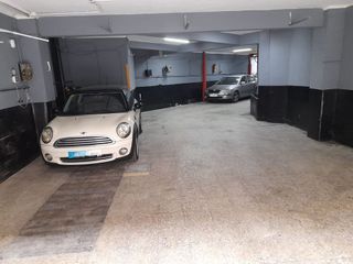 Local comercial en venta en La Teixonera en Barcelona