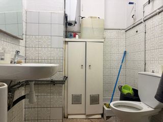 Local comercial en venta en La Teixonera en Barcelona