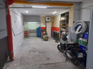 Local comercial en venta en La Teixonera en Barcelona