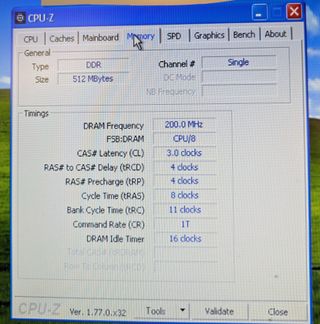 Ram 512MB. VData PC3200 (DDR-400) MDGVD6G3H3X10B1E