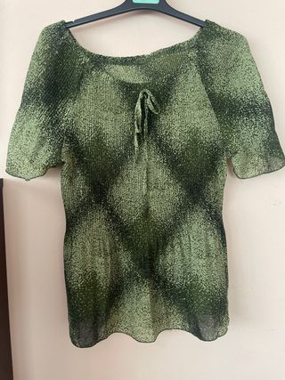 Blusa verde manga corta