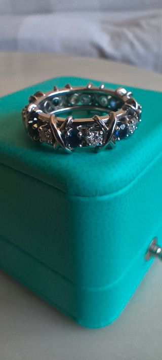 Anillo Tiffany & Co. zafiro