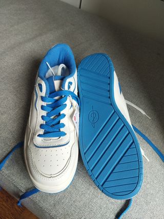 Zapatillas Stradivarius blancas y azules - 38