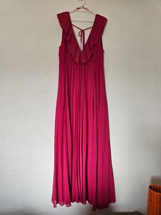 Vestido fiesta plisado fucsia