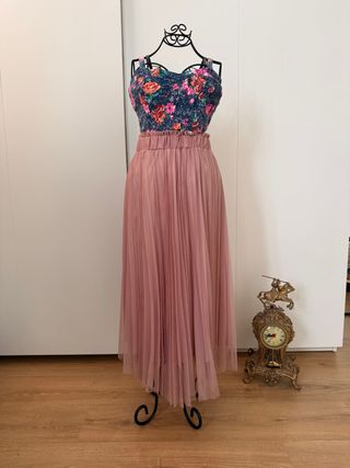 Falda midi plisada rosa