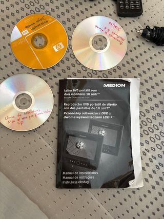 2 Reproductores Medion DVD Portátiles