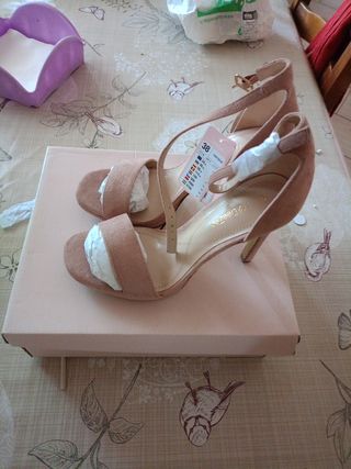 Sandali DeeZee beige, n.40