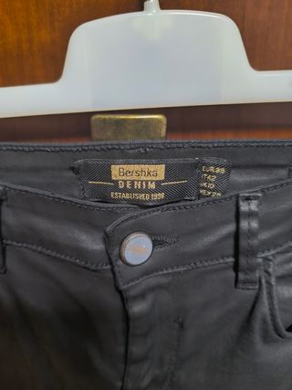 Pantalones Bershka negros -talla 38