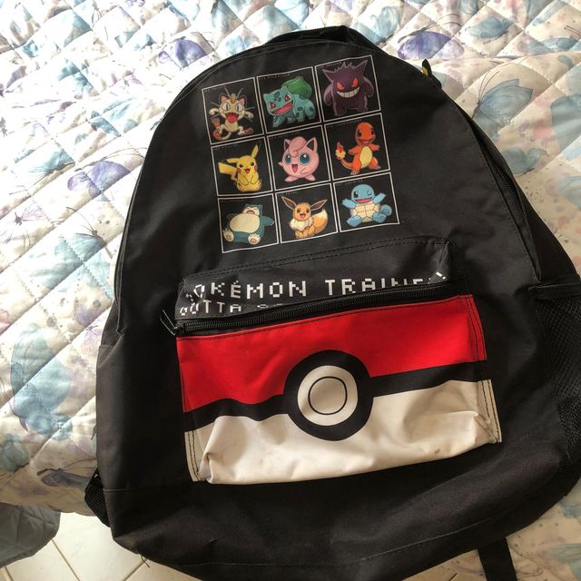 zaino pokemon