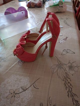 Sandali rosa con fiocco