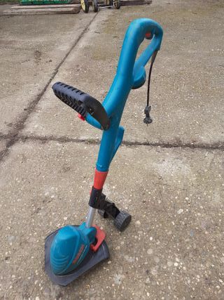 Cortabordes Bosch Combitrim ART 30