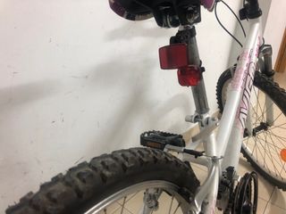 Bicicleta niña Avigo.