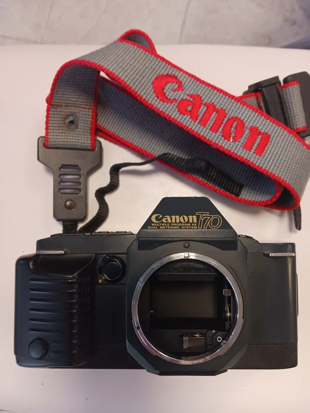 Canon T70 + Objetivo Sigma