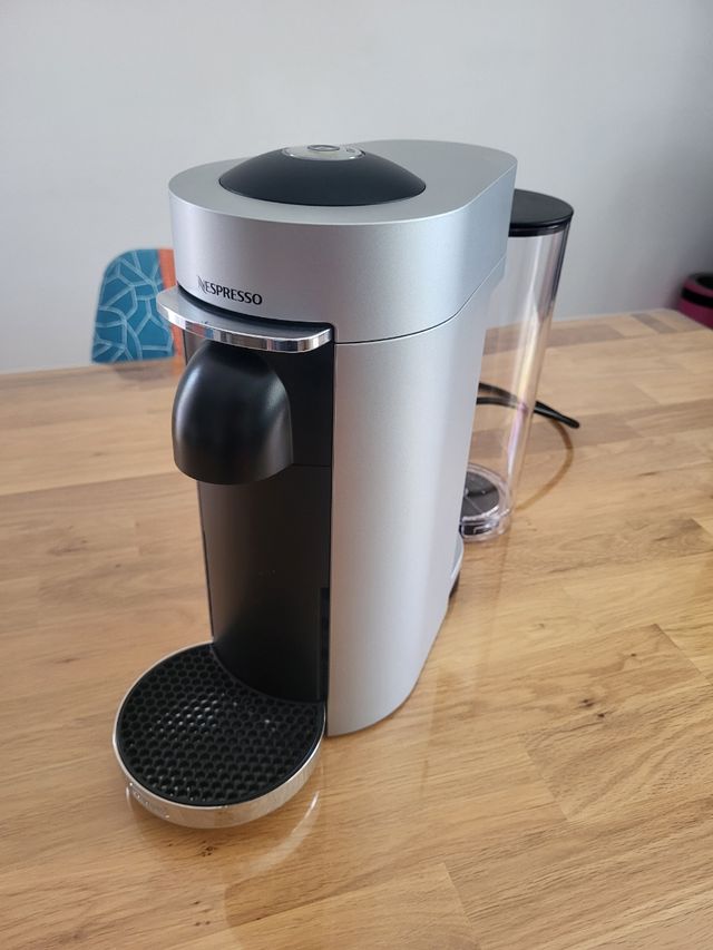 Cafetera Nespresso Vertuo Next