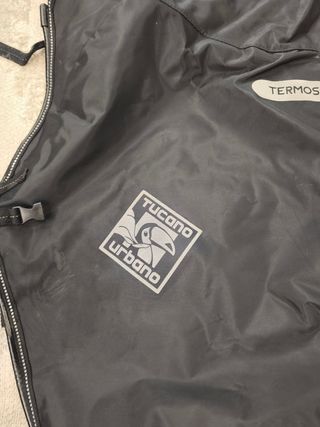 Cubre piernas  manta Tucano R182