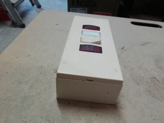Zócalo Plastimetal compac Interruptor + c/c + 2 lu