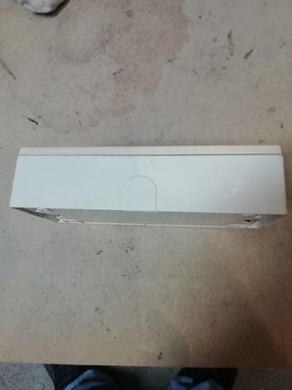 Zócalo Plastimetal compac Interruptor + c/c + 2 lu