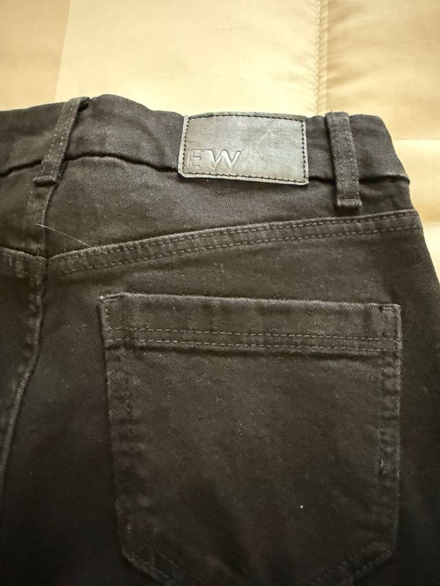 Vaqueros Easy Wear negros, talla 34