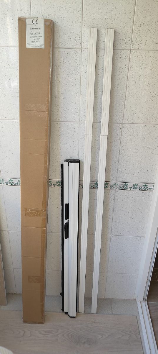 Mosquitera enrollable aluminio ventana