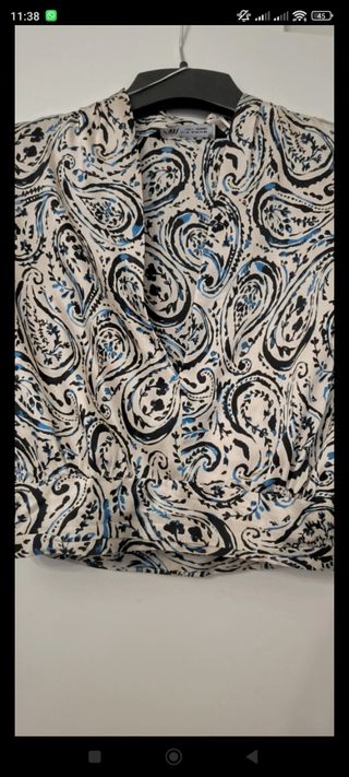 Blusa Zara - Escote- Beige y Azul