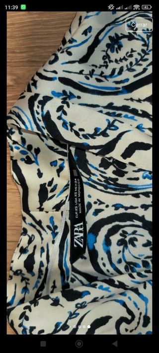 Blusa Zara - Escote- Beige y Azul