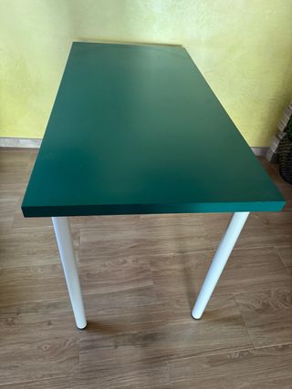 Mesa verde con patas blancas 100x60x75 cm