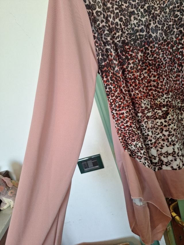 Blusa  animalier rosa